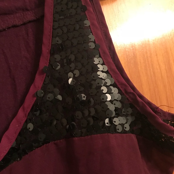 Sequined shoulder top - Picture 3 of 4